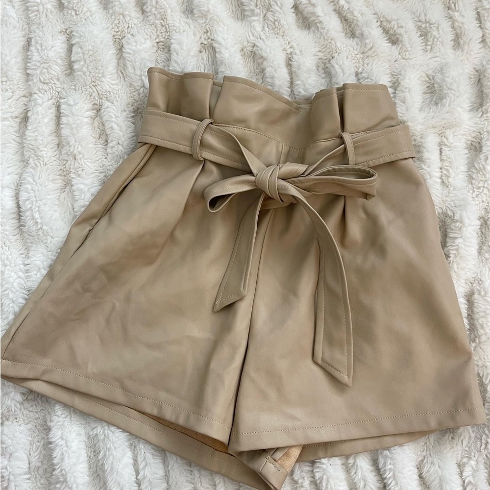 NWT leather tie shorts small
